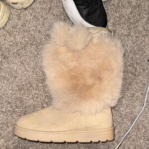 Women's Tan Fur Boots
